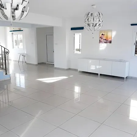 Angel Villa Paralimni