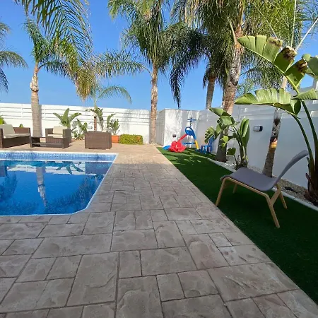 Angel - Exotic 200m From Holiday home *