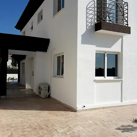 Angel Villa